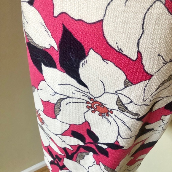 Ann Taylor Floral Hibiscus Pencil Skirt Callie 2p - Picture 6 of 8